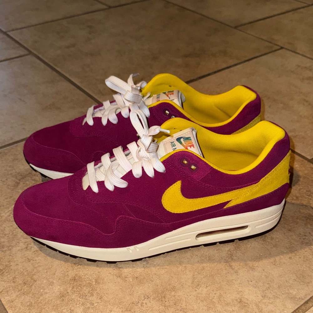 Nike Air Max 1 Dynamic Berry.